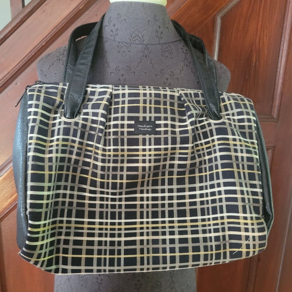 Madison Handbags Black & Beige Plaid Tote Bag